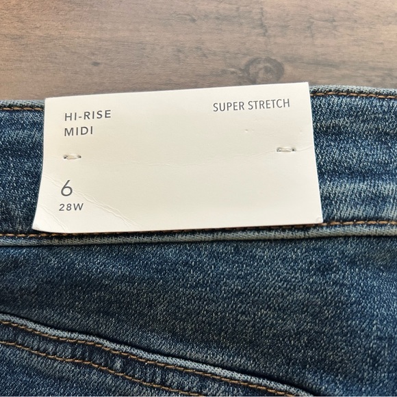 American Eagle Outfitters Jean Shorts - Picture 7 of 11